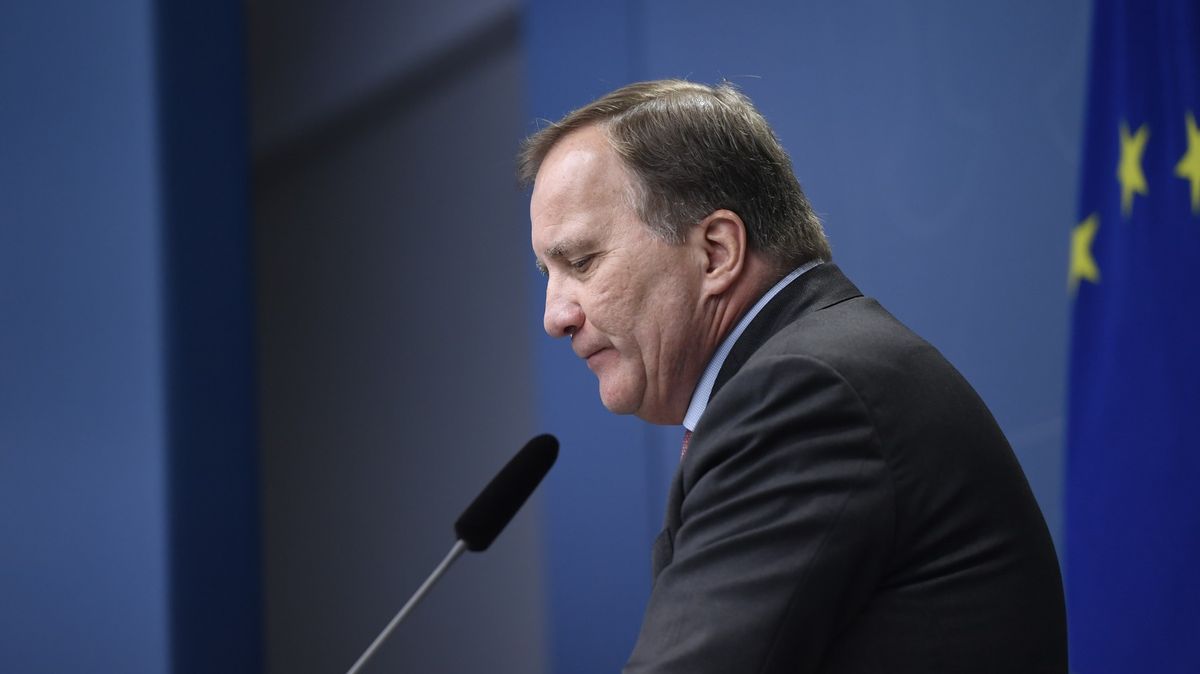 Švédský premiér Löfven oznámil rezignaci, předčasné volby nepodpořil